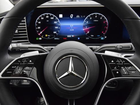 Used 2025 Mercedes-Benz GLE 450 4MATIC Coupe image 23