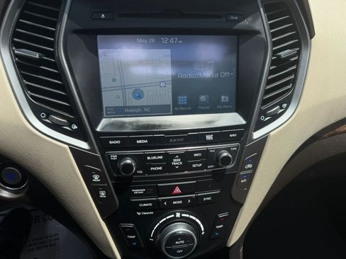 Used 2018 Hyundai Santa Fe Sport FWD image 27