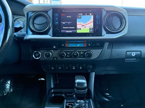 Used 2017 Toyota Tacoma TRD Pro image 16