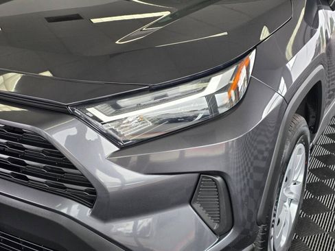 Used 2024 Toyota RAV4 LE AWD/4WD image 9