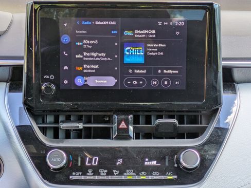 Used 2023 Toyota Corolla SE image 14