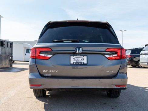 Used 2023 Honda Odyssey Elite image 6