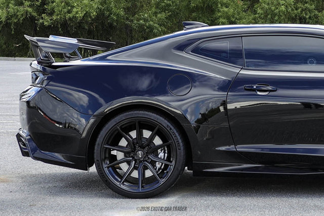 Used 2017 Chevrolet Camaro ZL1 RWD image 10