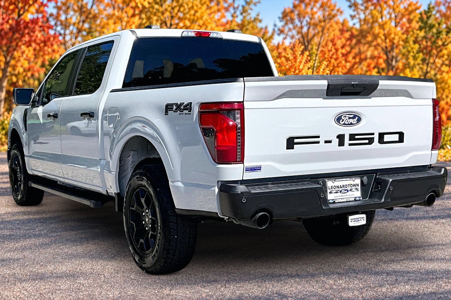 Used 2024 Ford F150 STX w/ Equipment Group 201A FX4 AWD/4WD image 15