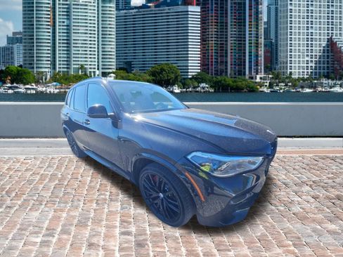 Used 2023 BMW X5 M50i w/ Executive Package image 3