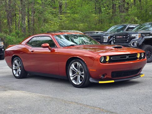 Used 2020 Dodge Challenger GT w/ Plus Package RWD image 9