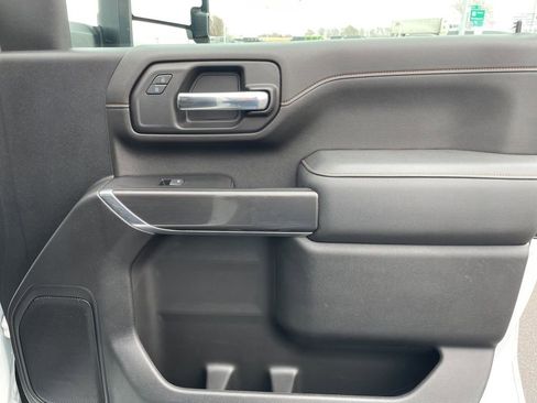 Used 2022 GMC Sierra 2500 AT4 image 37