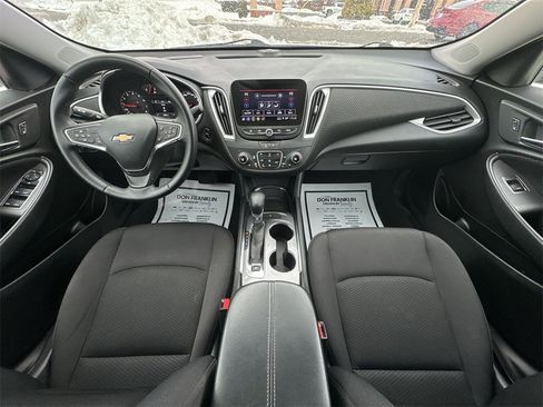 Used 2023 Chevrolet Malibu LT image 12