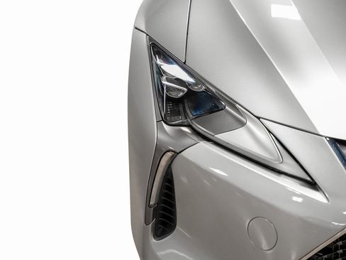 Used 2018 Lexus LC 500 Coupe image 3