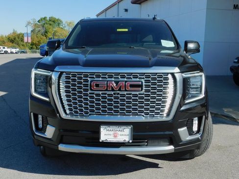 Used 2023 GMC Yukon XL Denali image 3