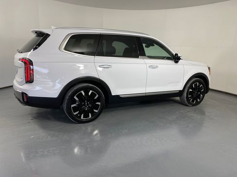 Used 2024 Kia Telluride SX Prestige w/ Towing Package image 6