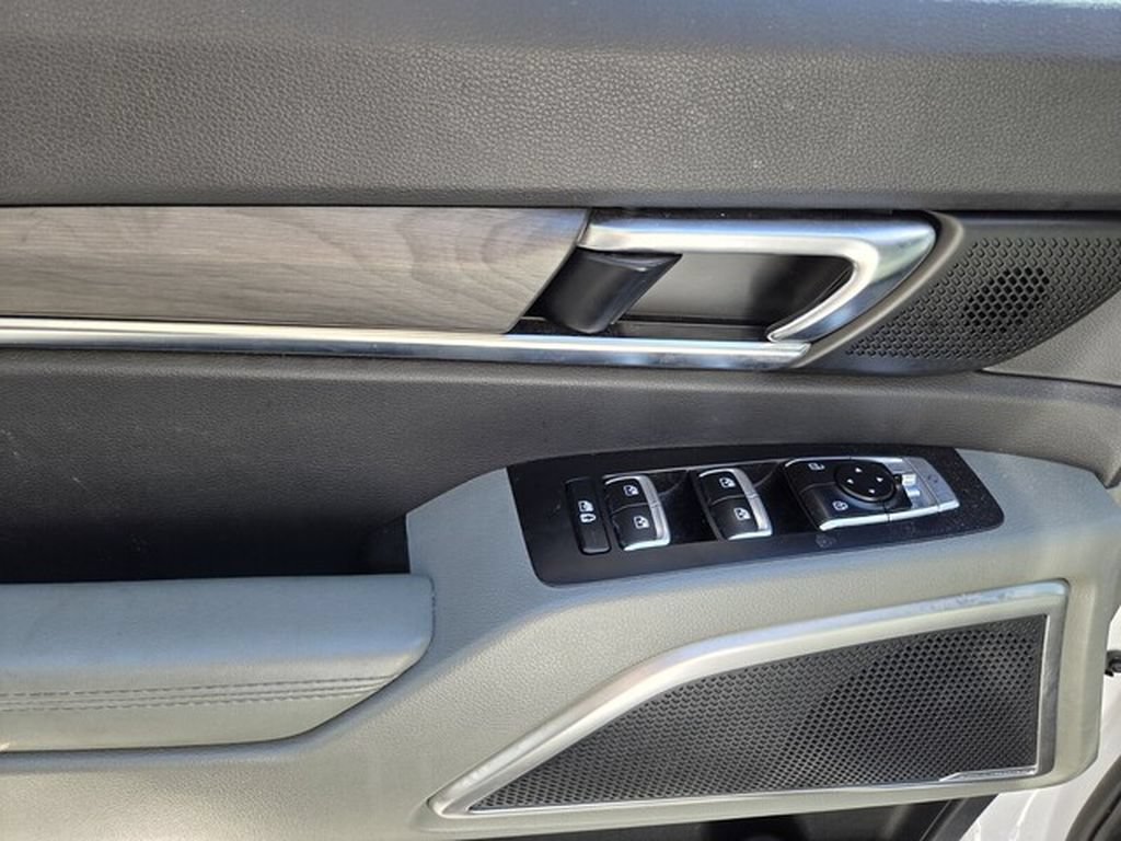 Used 2024 Kia Telluride EX X-Line AWD/4WD image 9