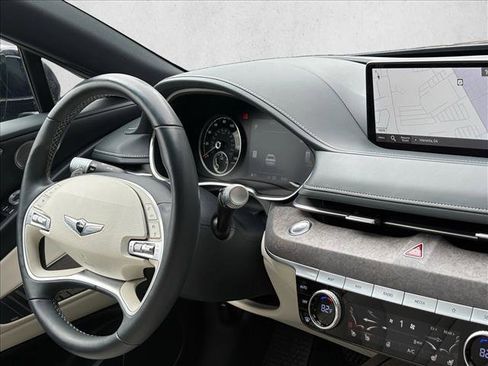 Used 2024 Genesis G80 image 25