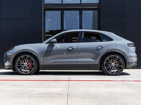 New 2025 Porsche Macan 4S Electric AWD/4WD image 2