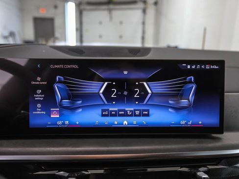 New 2026 BMW X5 xDrive50e w/ Executive Package AWD/4WD image 18