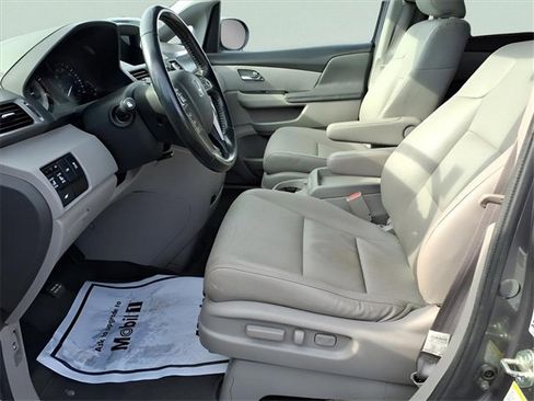 Used 2016 Honda Odyssey EX-L image 17