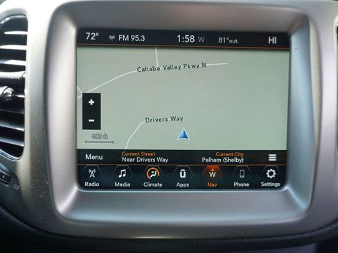 Used 2018 Jeep Compass Latitude w/ Popular Equipment Group image 9