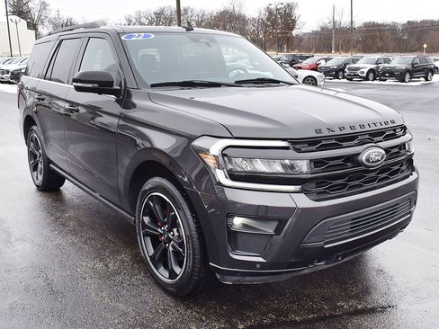 Used 2022 Ford Expedition Limited w/ Equipment Group 304A image 13