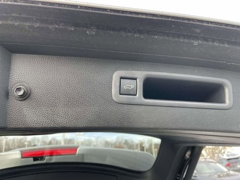 Used 2019 Toyota Highlander Plus image 50