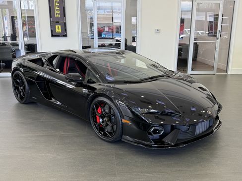 Used 2026 Lamborghini Temerario AWD/4WD image 1