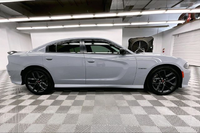 Used 2022 Dodge Charger R/T w/ Blacktop Package RWD image 16