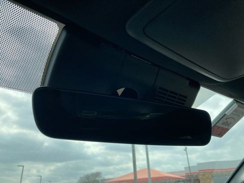 Certified 2025 Toyota Tacoma TRD Off-Road image 23