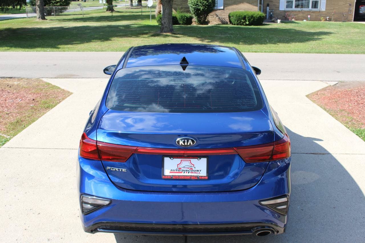 Used 2020 Kia Forte LXS FWD image 9