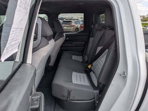 Used 2024 Toyota Tacoma TRD Off-Road w/ TRD Off Road Upgrade Package AWD/4WD image 22