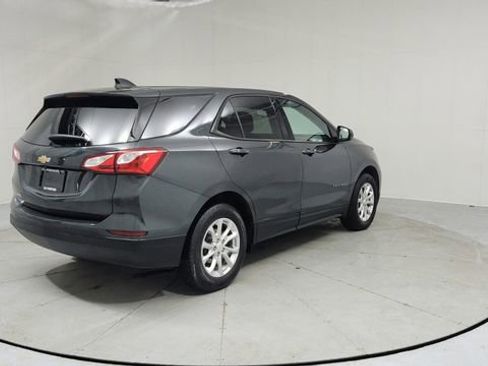 Certified 2019 Chevrolet Equinox LS w/ LS Convenience Package image 5