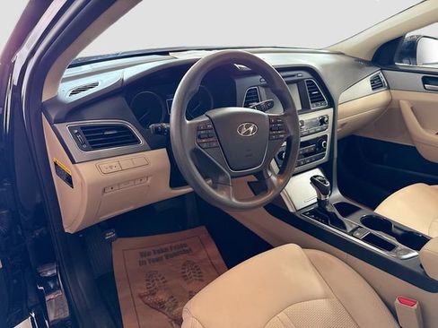 Used 2017 Hyundai Sonata SE FWD image 10