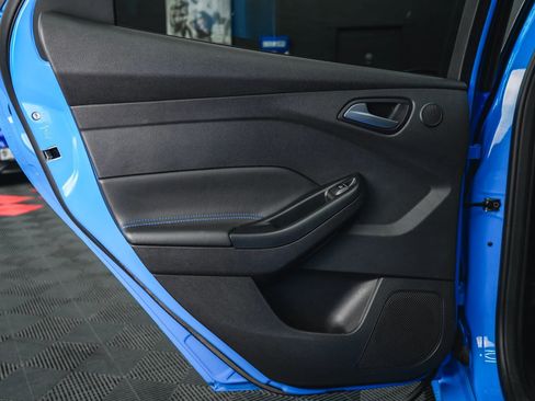 Used 2017 Ford Focus RS image 44