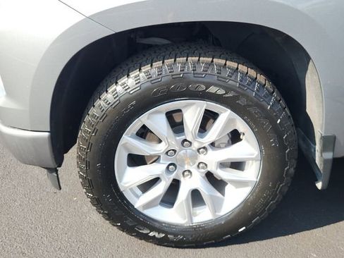 Certified 2024 Chevrolet Silverado 1500 Custom image 8