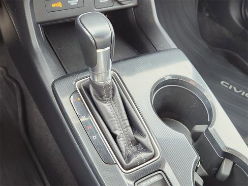 Used 2022 Honda Civic Sport image 22