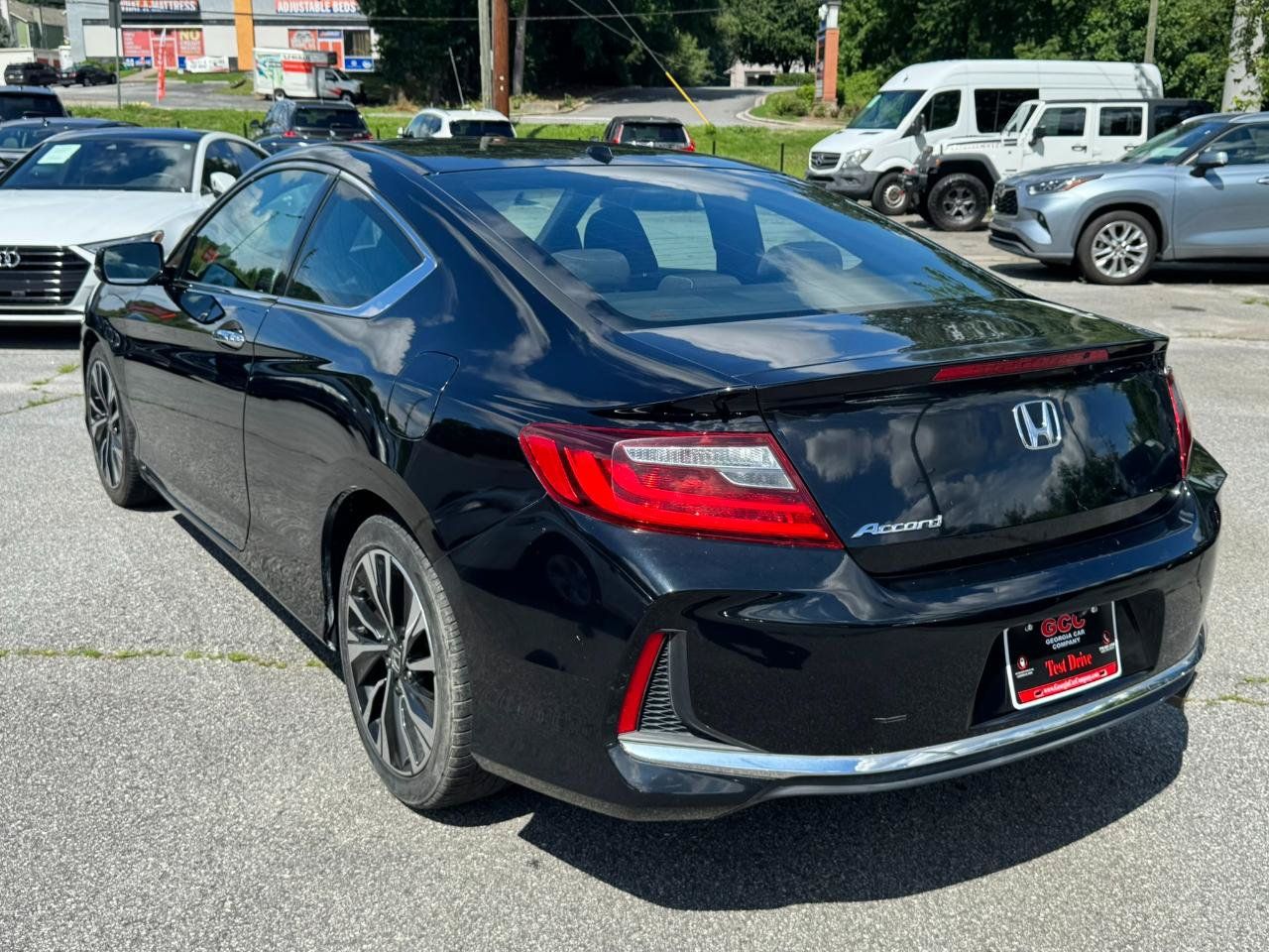 Used 2017 Honda Accord EX image 5