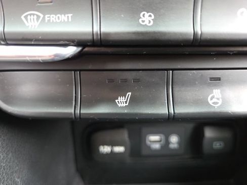 Used 2019 Hyundai Santa Fe AWD image 7