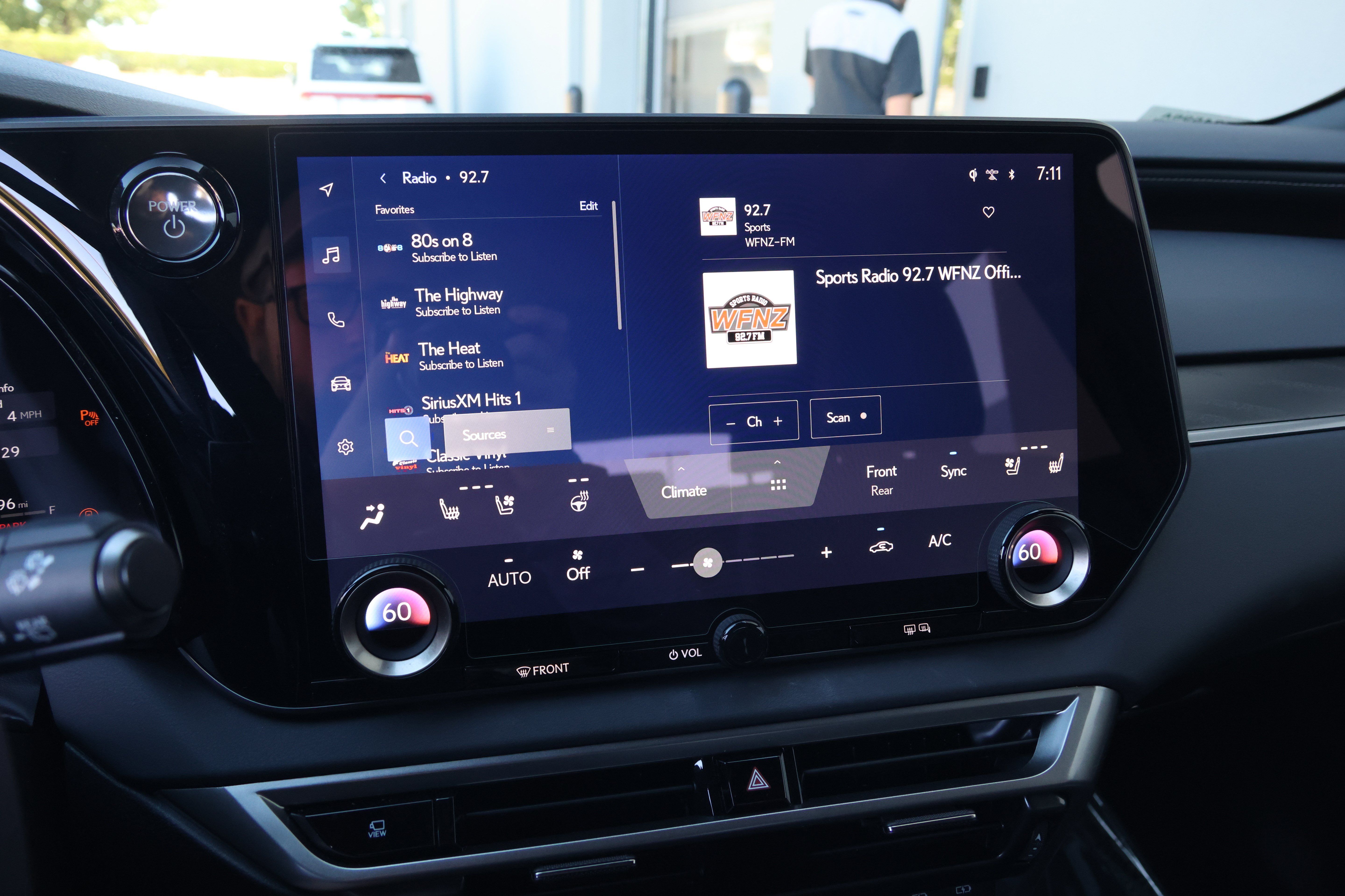 Used 2026 Lexus RX 350h w/ Convenience Package AWD/4WD image 19
