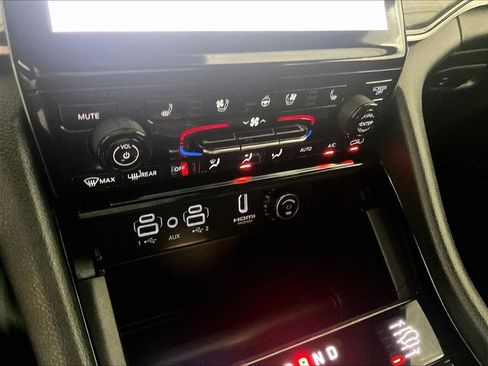 Used 2022 Jeep Grand Cherokee Trailhawk AWD/4WD image 25