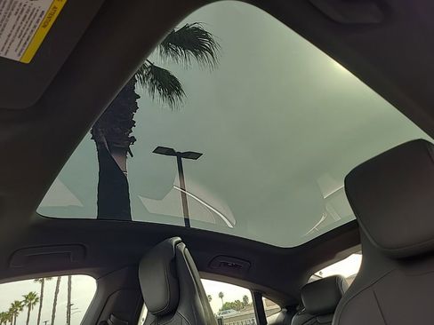 Used 2021 Porsche Taycan 4S image 29