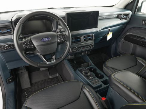 Used 2025 Ford Maverick Lobo image 15