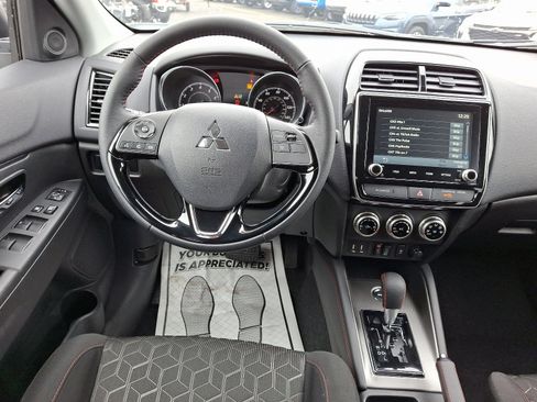 Used 2024 Mitsubishi Outlander Sport AWD image 11