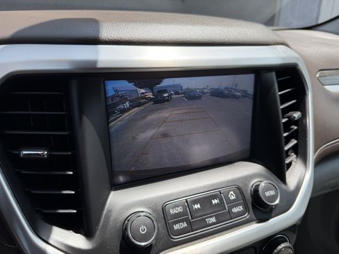 Used 2018 GMC Acadia SLT FWD image 20