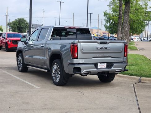 New 2025 GMC Sierra 1500 Denali Ultimate image 3
