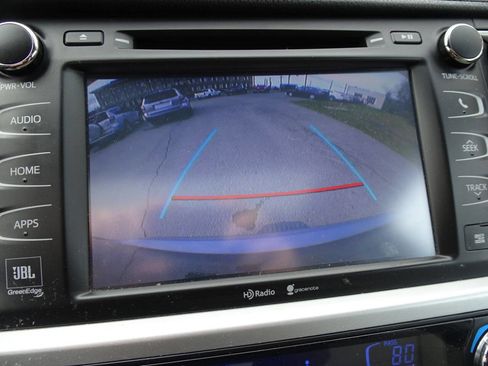 Used 2015 Toyota Highlander Limited image 31