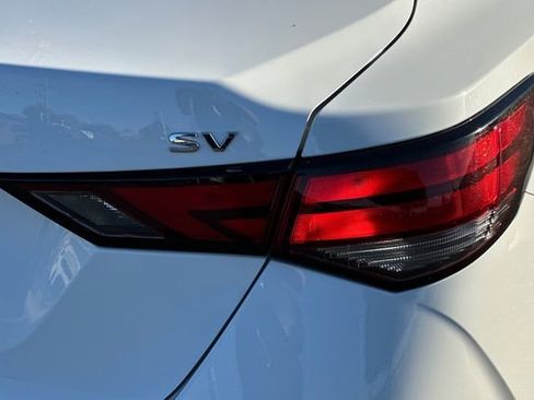 Used 2024 Nissan Sentra SV image 29