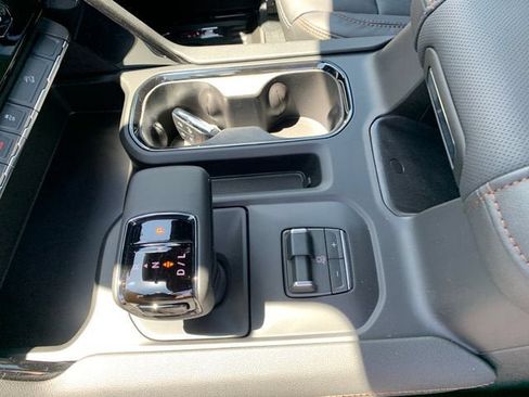 New 2026 GMC Sierra 1500 AT4 w/ Technology Package AWD/4WD image 23