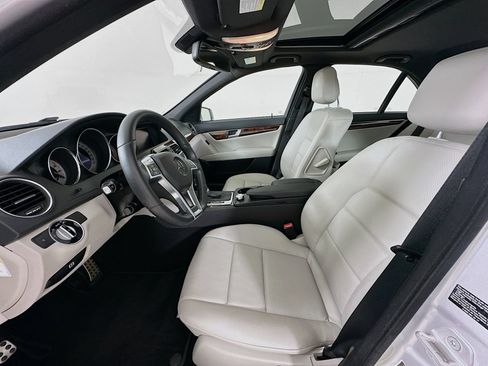 Used 2013 Mercedes-Benz C 250 Sedan image 21