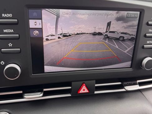 Used 2026 Hyundai Elantra Hybrid FWD image 19