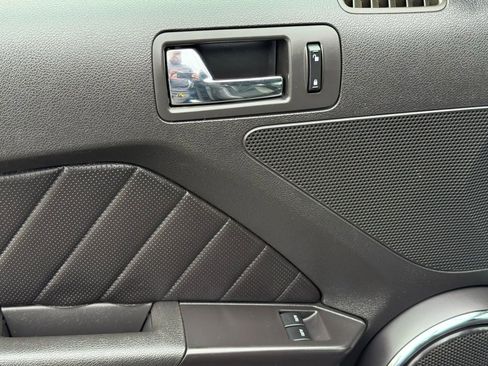Used 2012 Ford Mustang Premium image 16