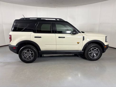 Used 2024 Ford Bronco Sport Badlands AWD/4WD image 9