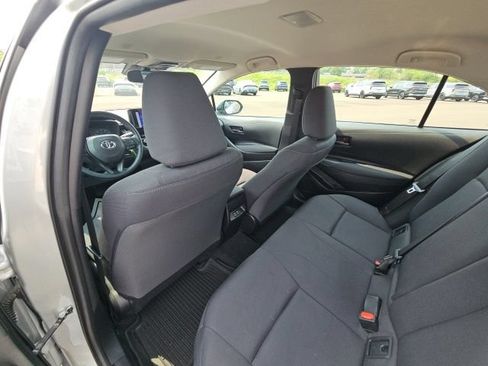 Used 2024 Toyota Corolla LE FWD image 34